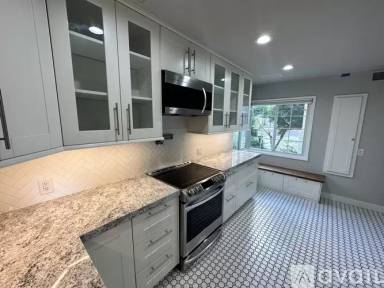 Main picture of 63 E Cortland Ave