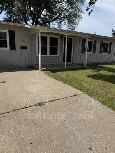 Main picture of 900 S 7th St