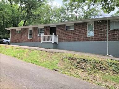 Main picture of 1520 N Chamberlain Ave