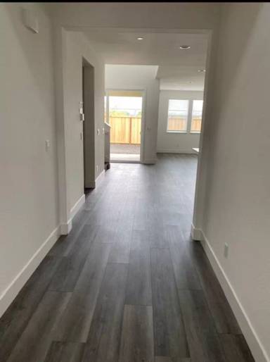 Main picture of 1494 Oak Cir