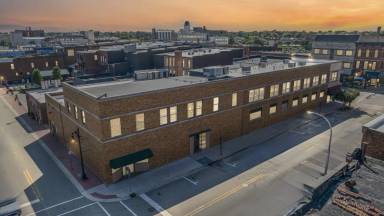 Main picture of 412 Grand River Ave