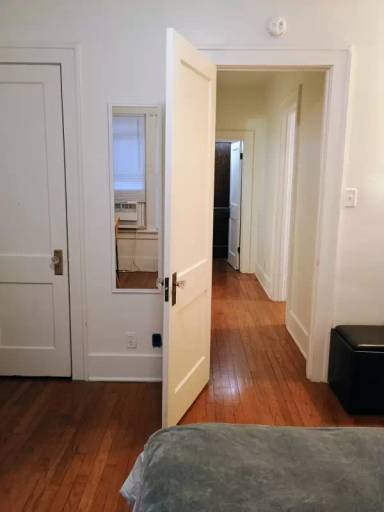 Main picture of 312 W Springfield Ave
