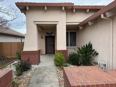 Main picture of 3313 Verdeca Way