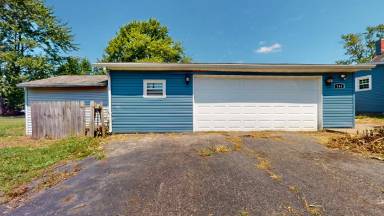 Main picture of 144 2nd Ave