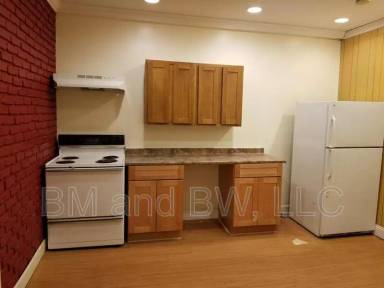 Main picture of 302 East Main Street - -0-