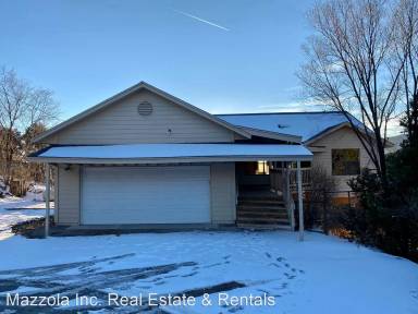 Main picture of 8 La Vuelta Rd