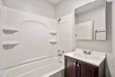 Main picture of 209 Appleton St