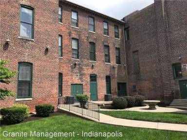 Main picture of 970 Fort Wayne Ave