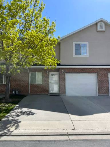 Main picture of 446 E Park Oak Pl