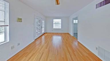 Main picture of 3105 Selfridge Dr