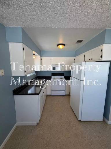 Main picture of 645 David Ave