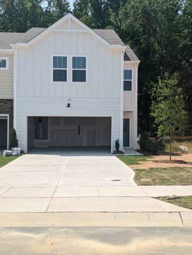 Main picture of 272 Brook Farm Ln