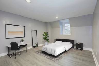 Main picture of 304 E University Pkwy