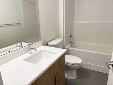 Main picture of 1101 W 18th St