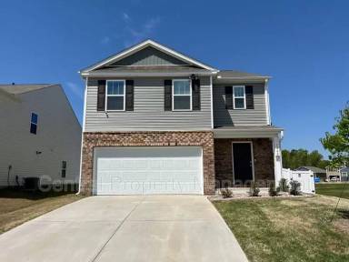 Main picture of 1345 Saddle Ct