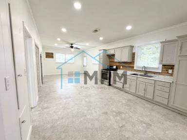 Main picture of 110 Slack St