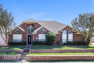 Main picture of 2224 Valley Falls Ave