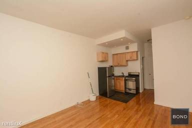 Main picture of 347 E 76th St