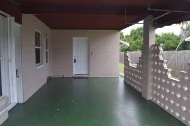 Main picture of 1622 NE Maureen Ct
