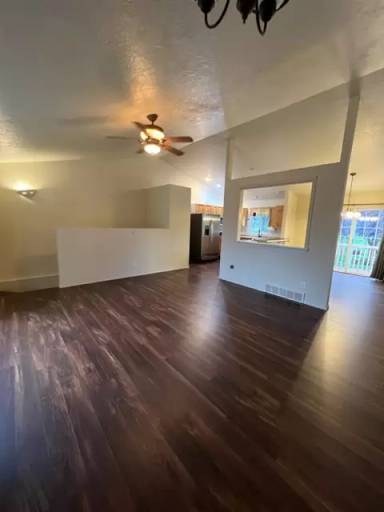 Main picture of 2501 16th St S