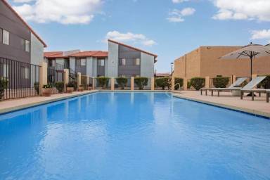 Main picture of Lynnwood Apartments