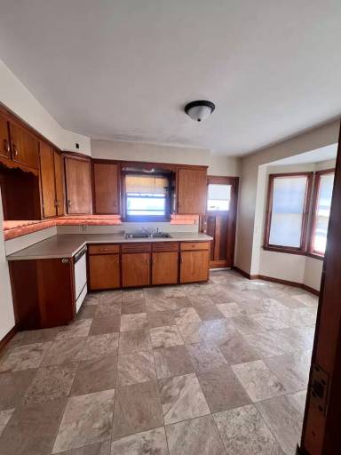 Main picture of 5864A N 42nd St