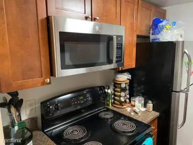 Main picture of 722 Columbus Ave