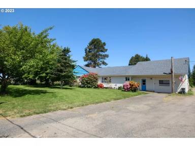 Main picture of 1610 NE 279th St