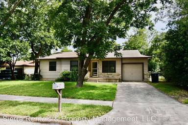 Main picture of 1404 Duvall Dr