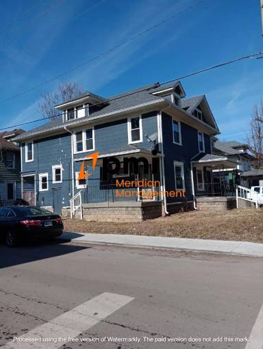 Main picture of 3502 N Kenwood Ave