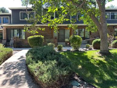 Main picture of 11535 W 70th Pl