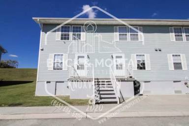 Main picture of 122-138 N 6th St Apartments