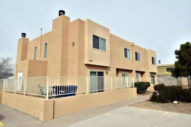 Main picture of 3621 Wellesley Drive Northeast - B