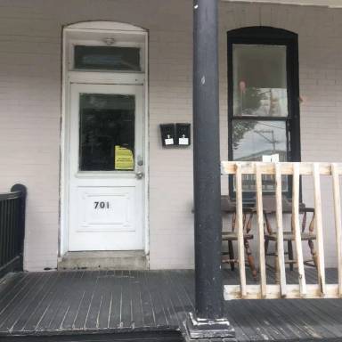 Main picture of 22 S Royal St