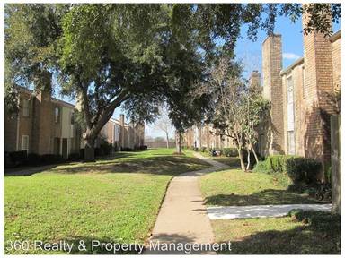 Main picture of 8714 Wilcrest Dr