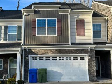 Main picture of 715 Barneswyck Dr