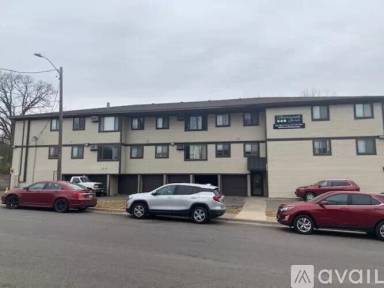 Main picture of 525 13th St S