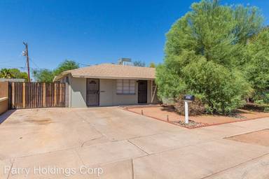 Main picture of 2614 N 40th Dr