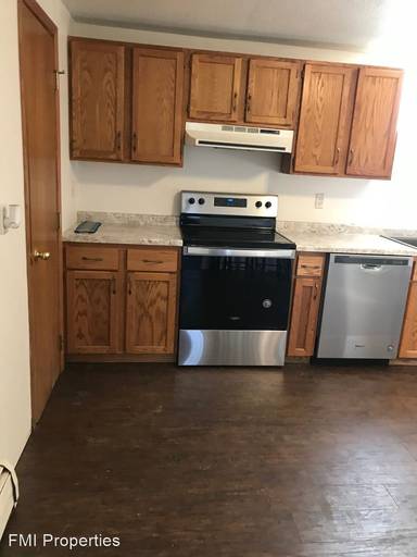 Main picture of 11 11th Ave N