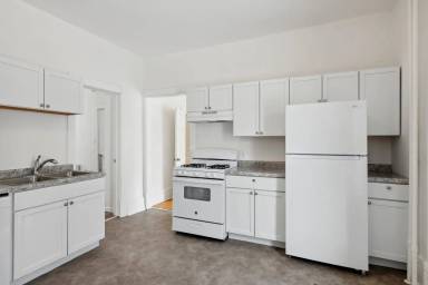 Main picture of 1811 E 28th St