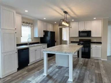 Main picture of 1055 Jefferson Ct