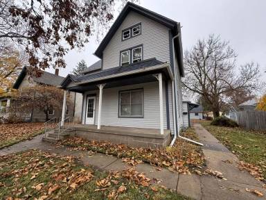 Main picture of 1116 12th Ave