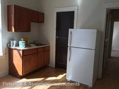 Main picture of 1318 N Kedzie Ave