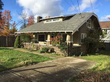 Main picture of 4759 NE Prescott St