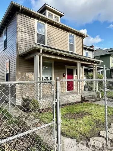 Main picture of 705 S L St