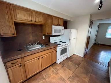 Main picture of 130 Lacrosse St