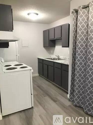 Main picture of 160 North St E