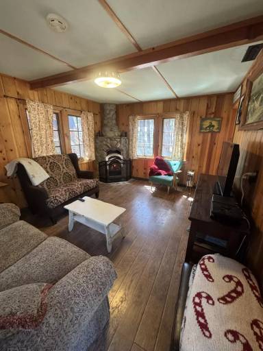 Main picture of 3016 Oakland Ave