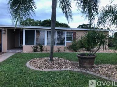 Main picture of 545 Palmetto Dr NE