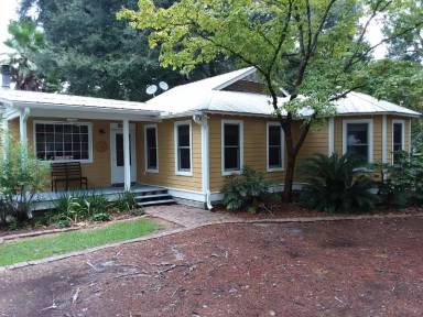 Main picture of 2407 Hermitage Rd